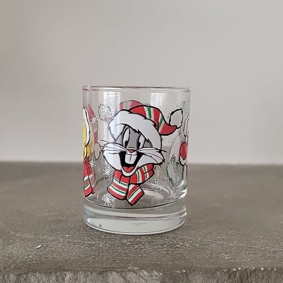 1994 WARNER BROS. LOONEY TUNES CHRISTMAS SHOT GLASS - Picture 1 of 7